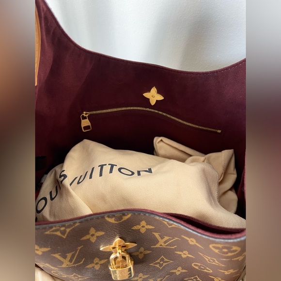🔥🔥🔥Discontinued Louis Vuitton Monogram Flower Hobo, Pristine condition!🫶🏽 - Picture 8 of 17